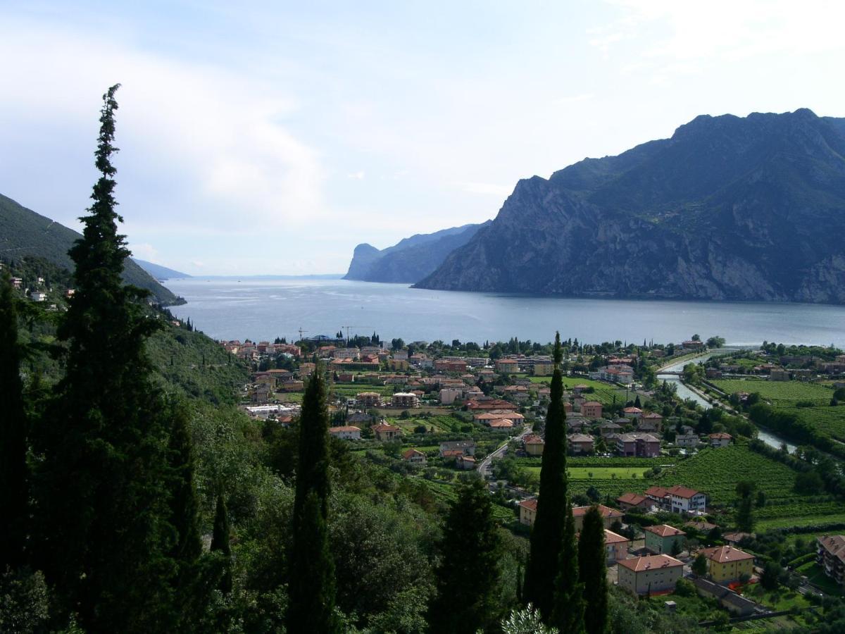 Sun & Fun Apartment - Morena Riva del Garda Extérieur photo